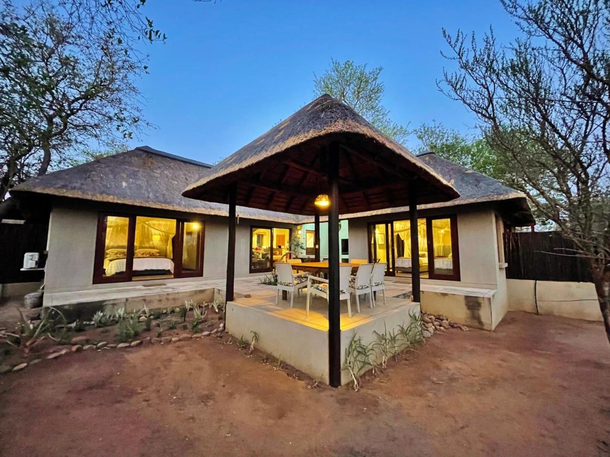 10 Raptors Lodge Hoedspruit Exterior photo
