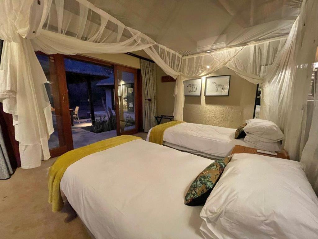 10 Raptors Lodge Hoedspruit Exterior photo