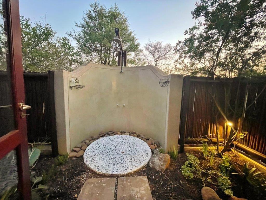 10 Raptors Lodge Hoedspruit Exterior photo